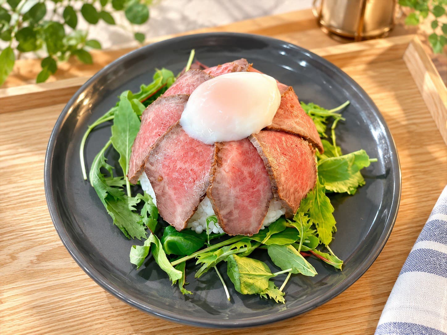 K-laboの黒毛和牛ローストビーフ丼